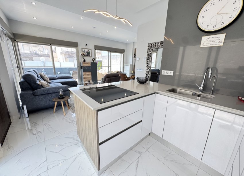 Resale - Villa - Orihuela Costa - Villamartin