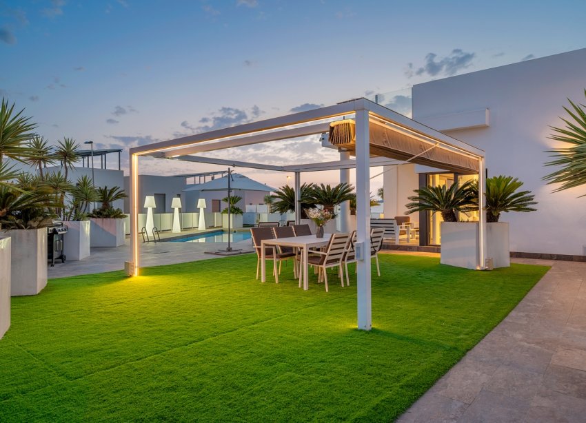 Resale - Villa - Orihuela Costa - Villamartín