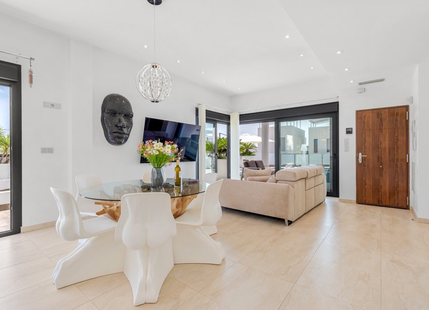 Resale - Villa - Orihuela Costa - Villamartín