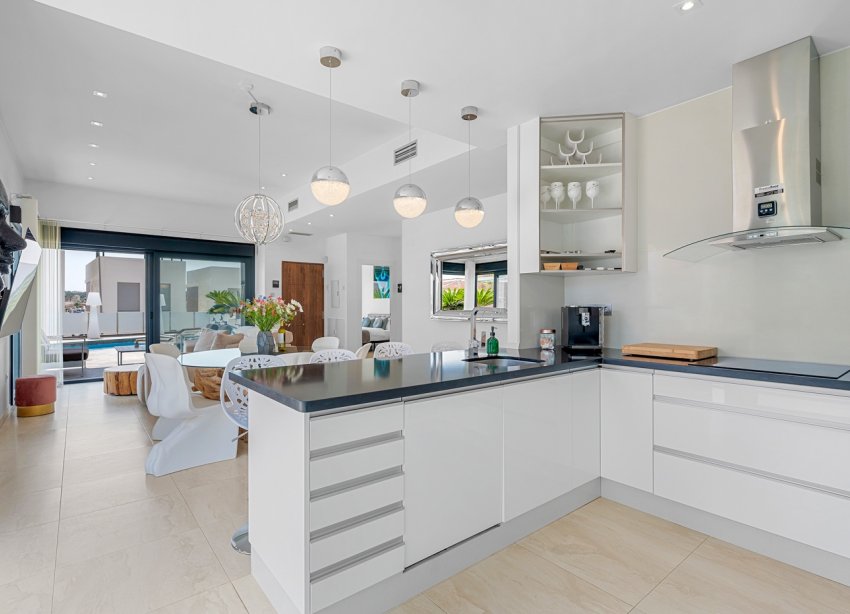 Resale - Villa - Orihuela Costa - Villamartín