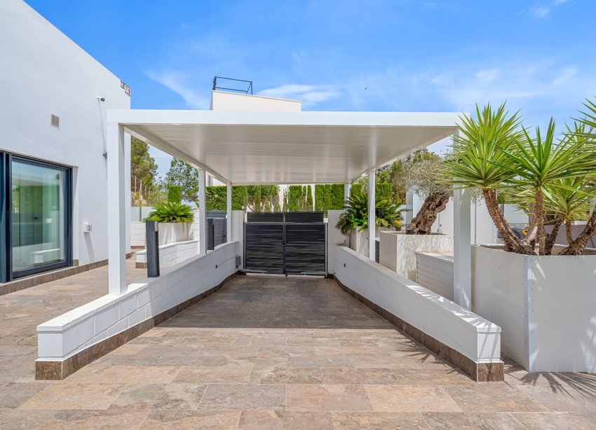 Resale - Villa - Orihuela Costa - Villamartín
