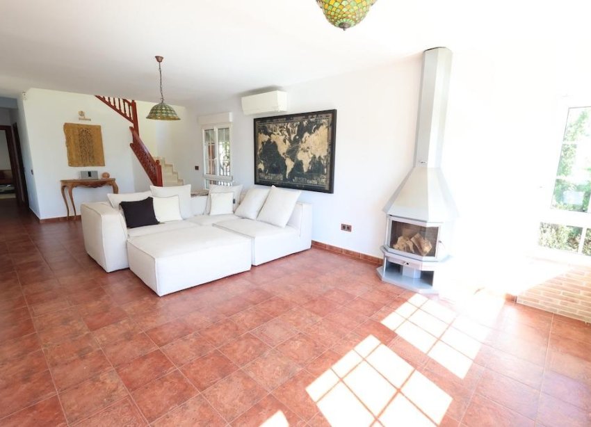 Resale - Villa - Orihuela Costa - Villamartín