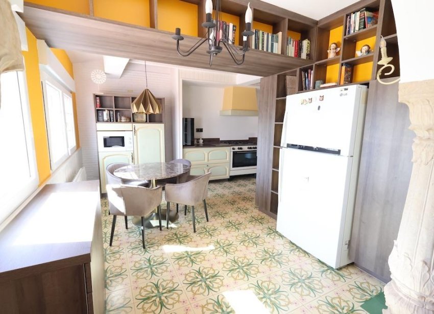 Resale - Villa - Orihuela Costa - Villamartín