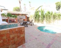 Resale - Villa - Orihuela Costa - Villamartín