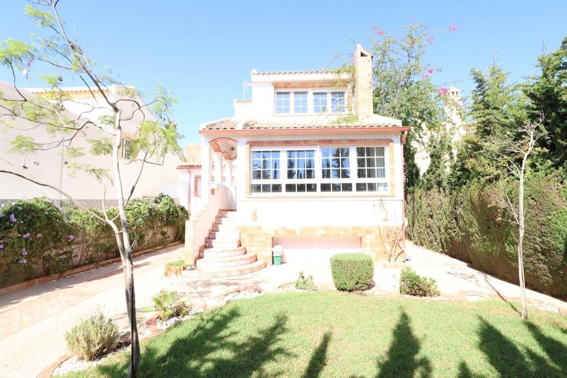Resale - Villa - Orihuela Costa - Villamartín