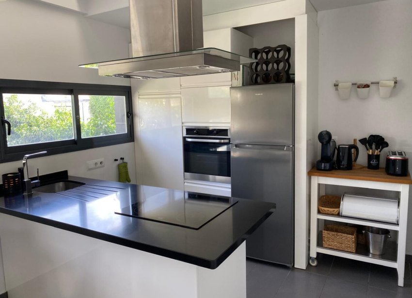 Resale - Villa - Orihuela Costa - Villamartin