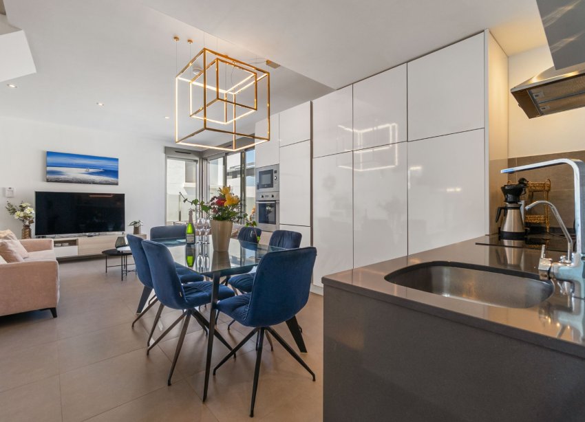 Resale - Villa - Orihuela Costa - Villamartín