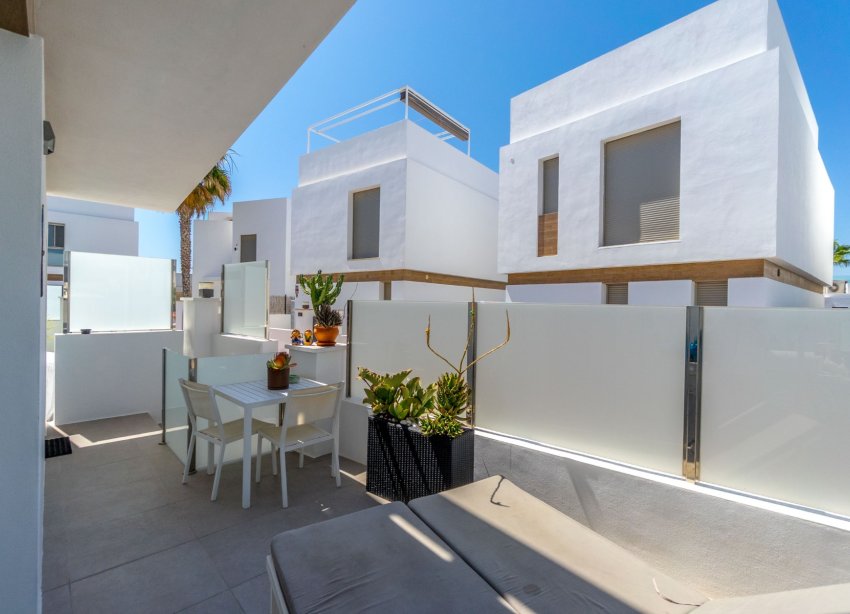 Resale - Villa - Orihuela Costa - Villamartín