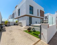 Resale - Villa - Orihuela Costa - Villamartín