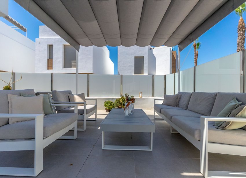 Resale - Villa - Orihuela Costa - Villamartín