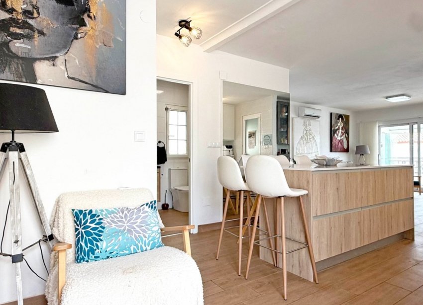 Resale - Villa - Orihuela Costa - Villamartín