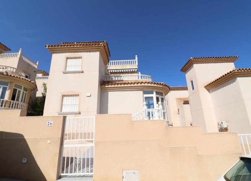 Resale - Villa - Orihuela Costa - Villamartín