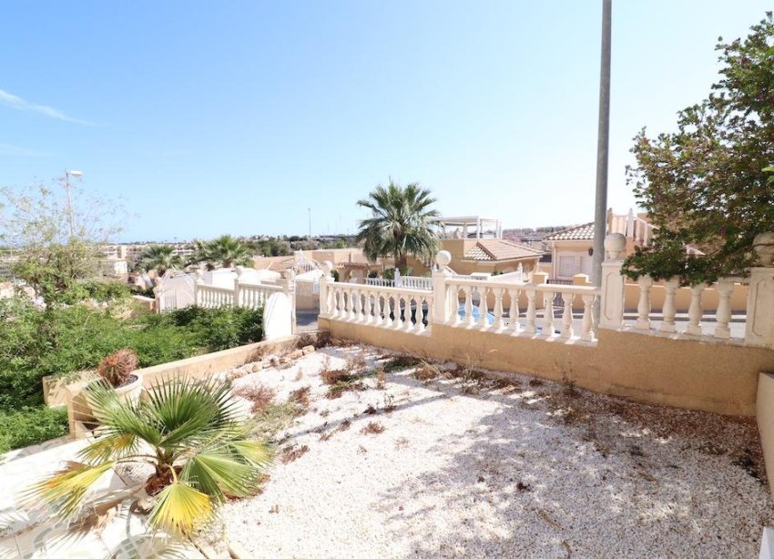 Resale - Villa - Orihuela Costa - Villamartín