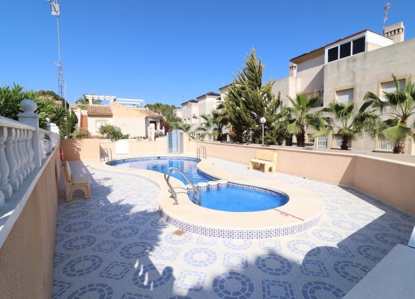 Resale - Villa - Orihuela Costa - Villamartín