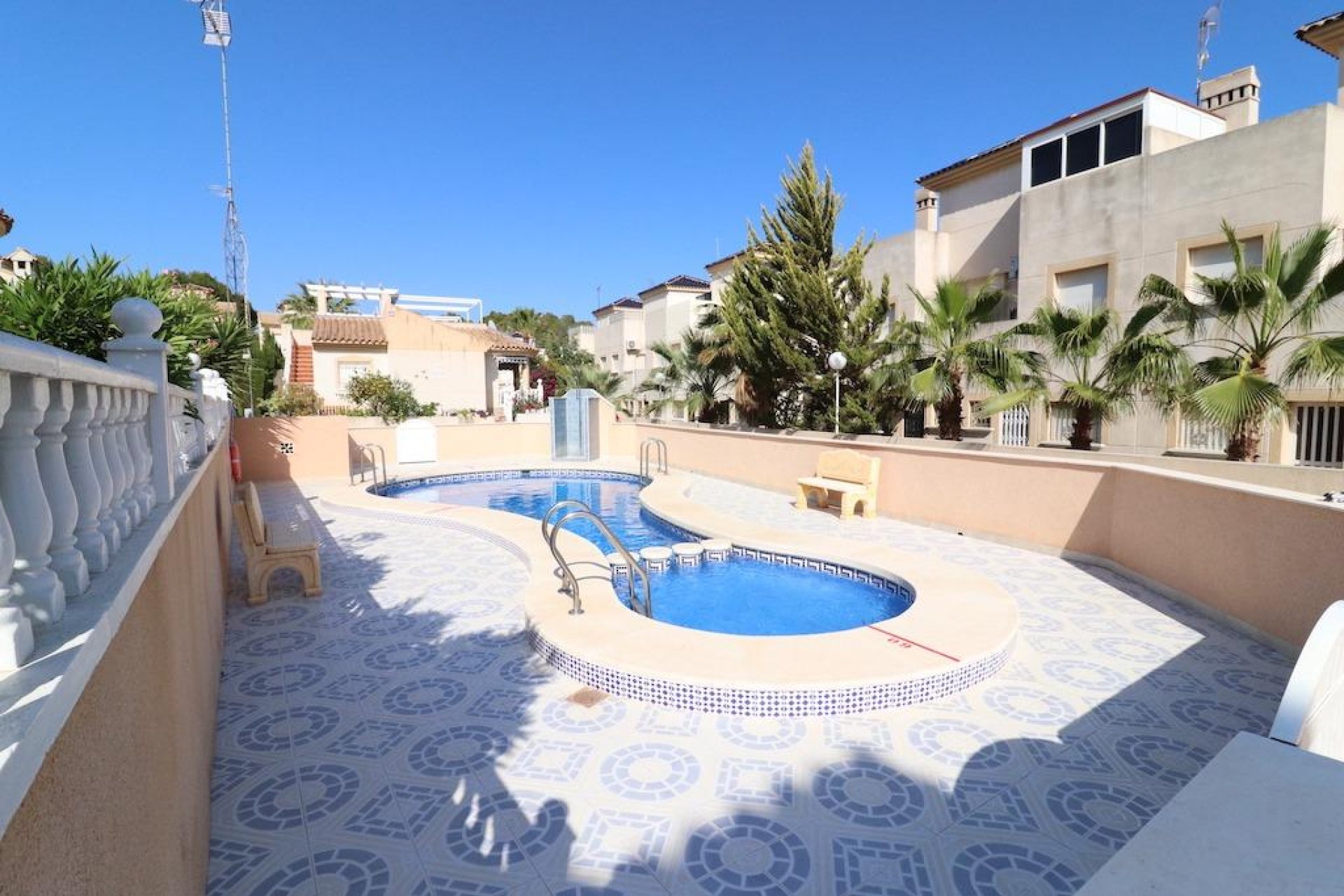 Resale - Villa - Orihuela Costa - Villamartín