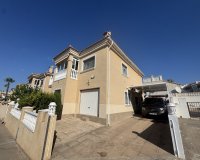 Resale - Villa - Orihuela Costa - Villamartin