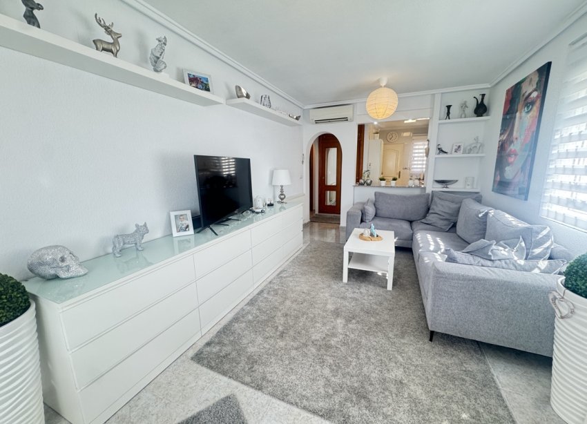 Resale - Villa - Orihuela Costa - Villamartin