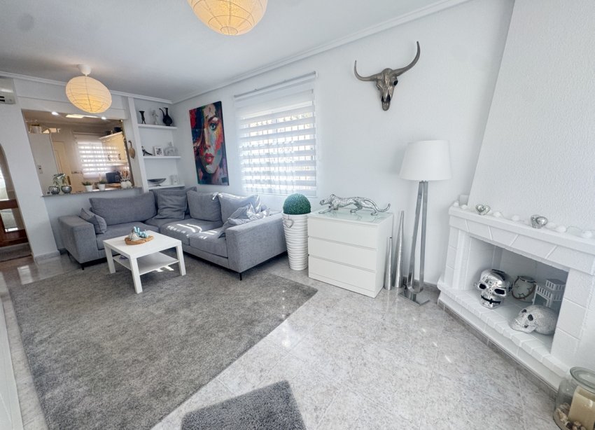 Resale - Villa - Orihuela Costa - Villamartin