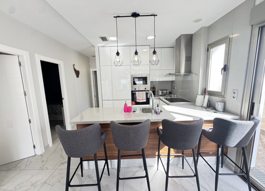 Resale - Villa - Orihuela Costa - Villamartin