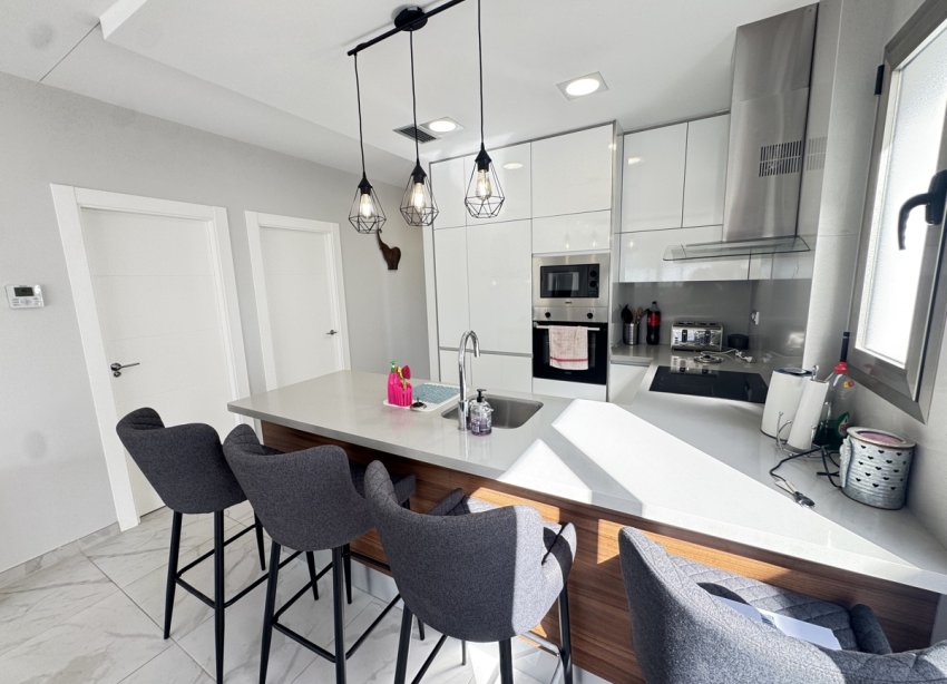 Resale - Villa - Orihuela Costa - Villamartin