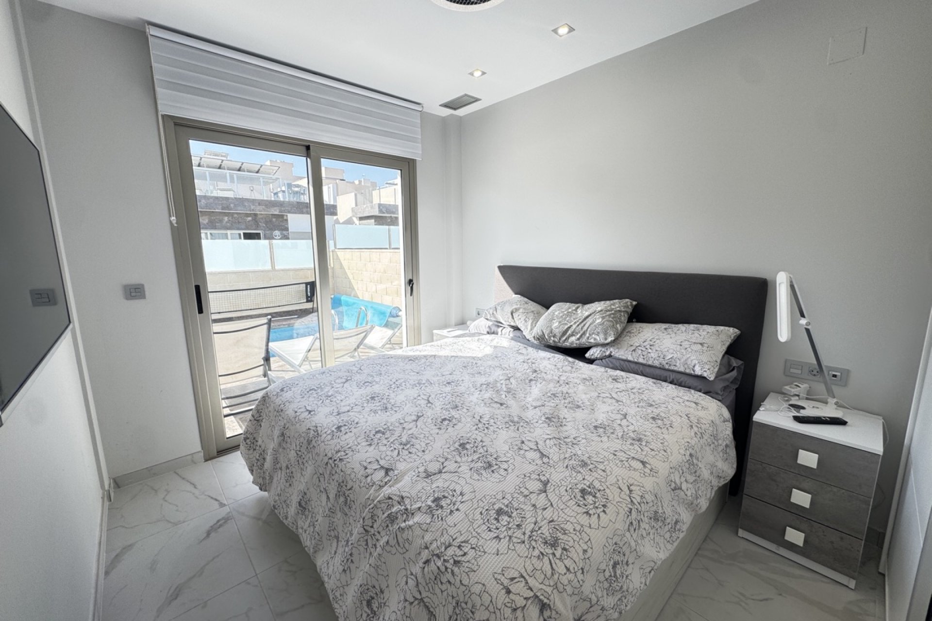 Resale - Villa - Orihuela Costa - Villamartin