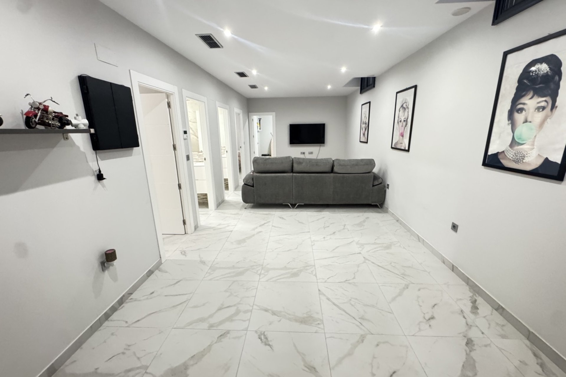 Resale - Villa - Orihuela Costa - Villamartin