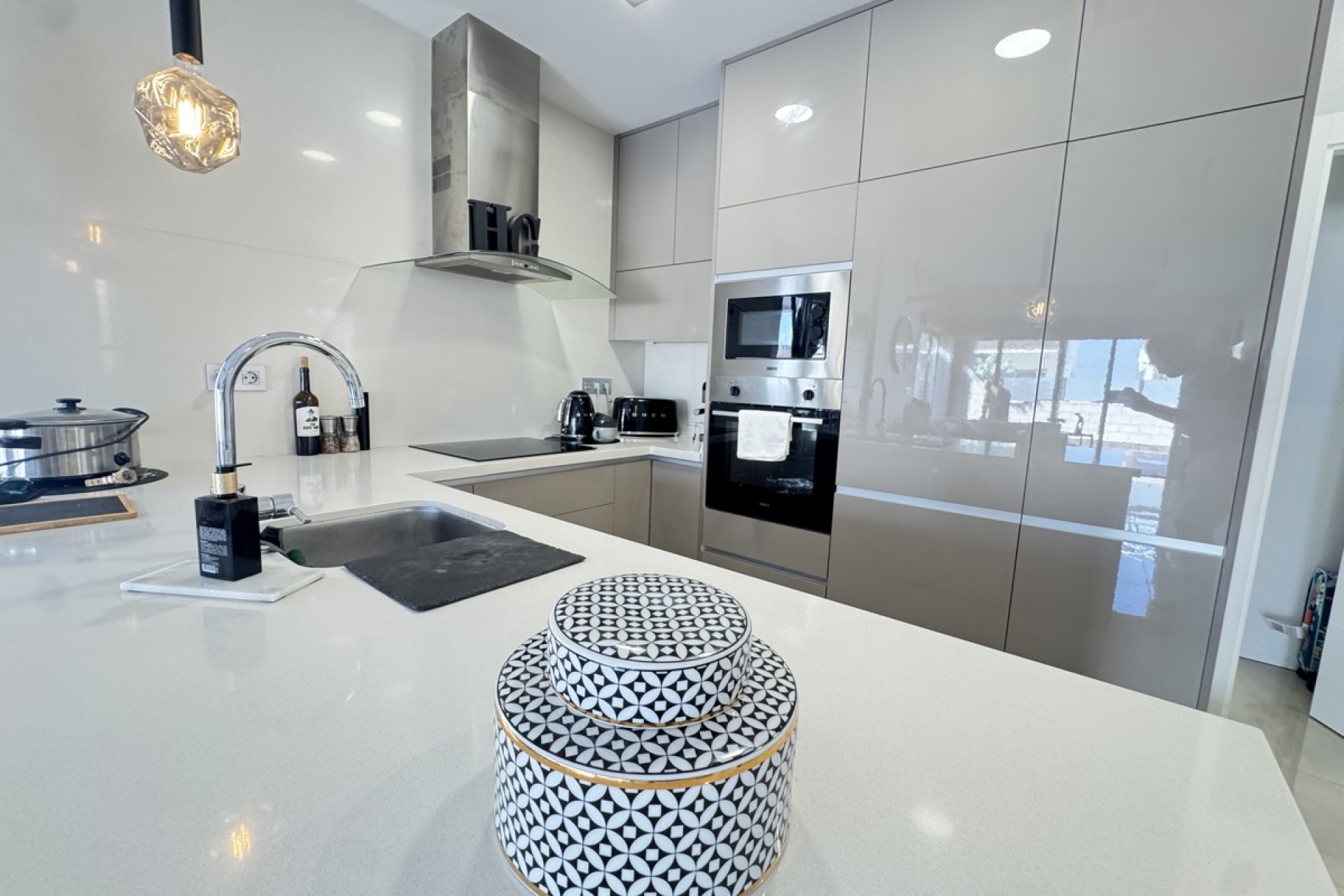 Resale - Villa - Orihuela Costa - Villamartin