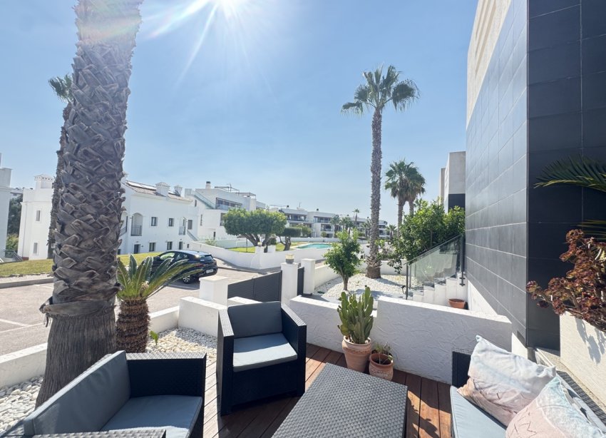 Resale - Villa - Orihuela Costa - Villamartin