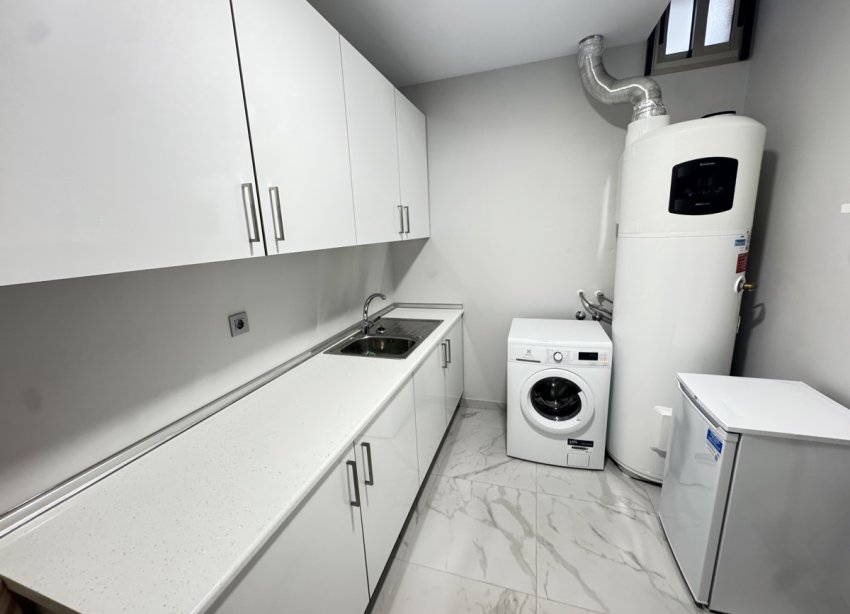 Resale - Villa - Orihuela Costa - Villamartin