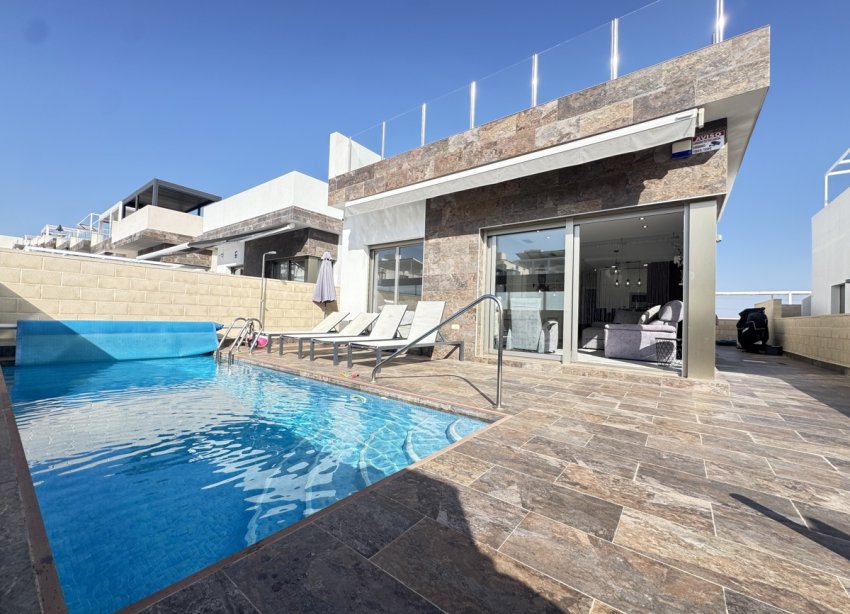 Resale - Villa - Orihuela Costa - Villamartin