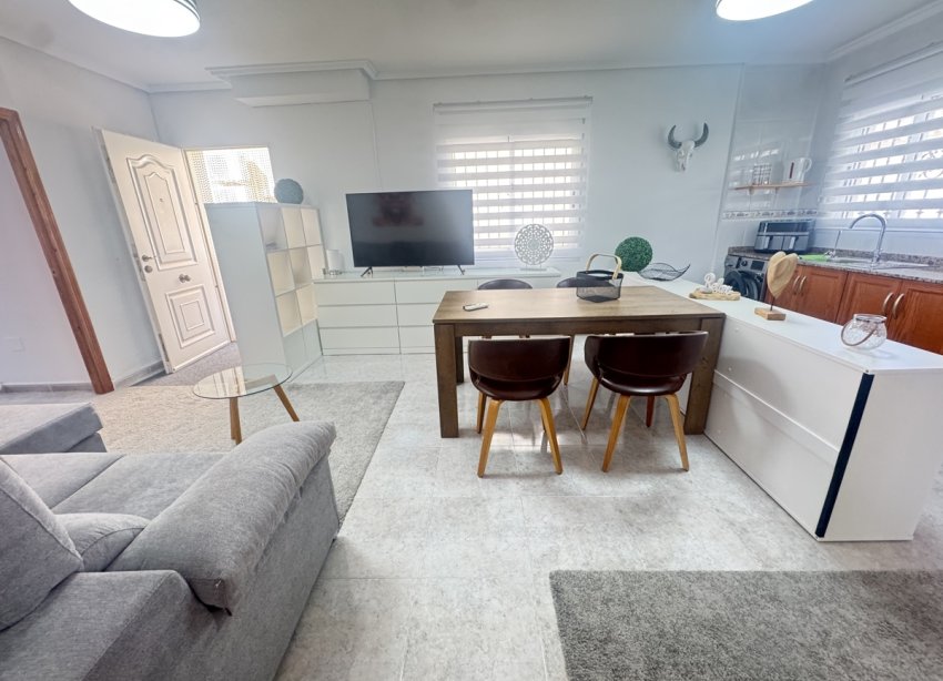 Resale - Villa - Orihuela Costa - Villamartin