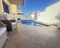Resale - Villa - Orihuela Costa - Villamartin