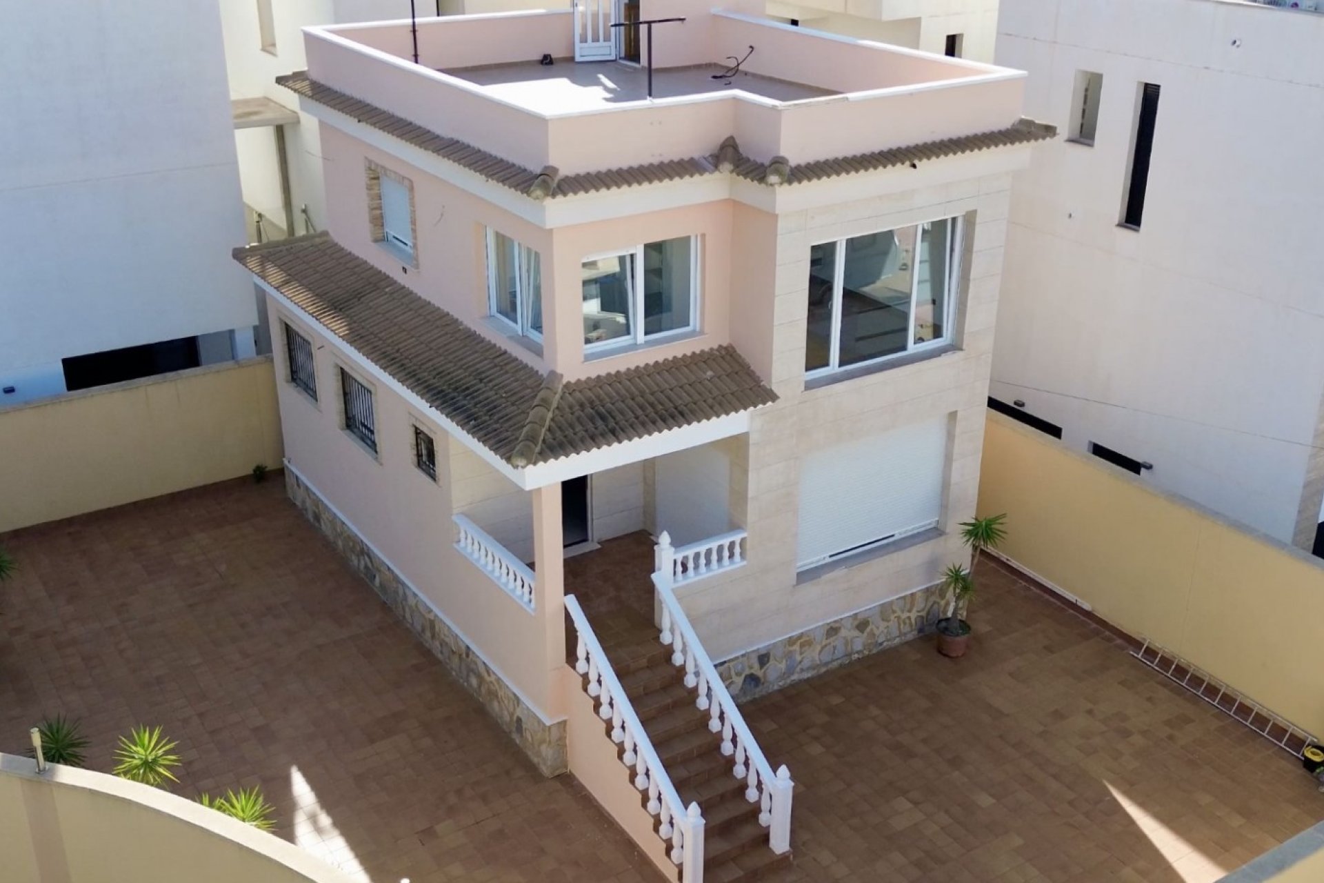 Resale - Villa - Orihuela Costa - Villamartín