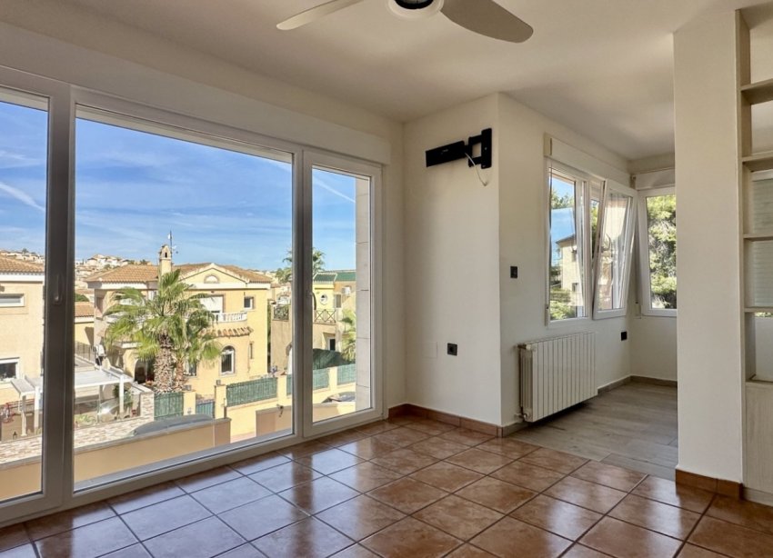Resale - Villa - Orihuela Costa - Villamartín