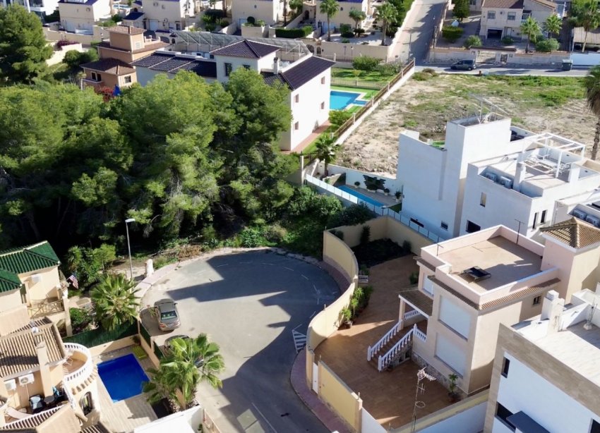 Resale - Villa - Orihuela Costa - Villamartín
