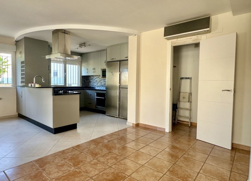 Resale - Villa - Orihuela Costa - Villamartín