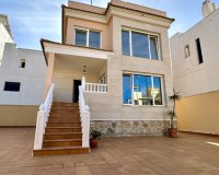Resale - Villa - Orihuela Costa - Villamartín