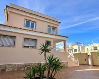 Resale - Villa - Orihuela Costa - Villamartín
