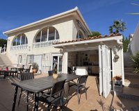 Resale - Villa - Orihuela Costa - Villamartin
