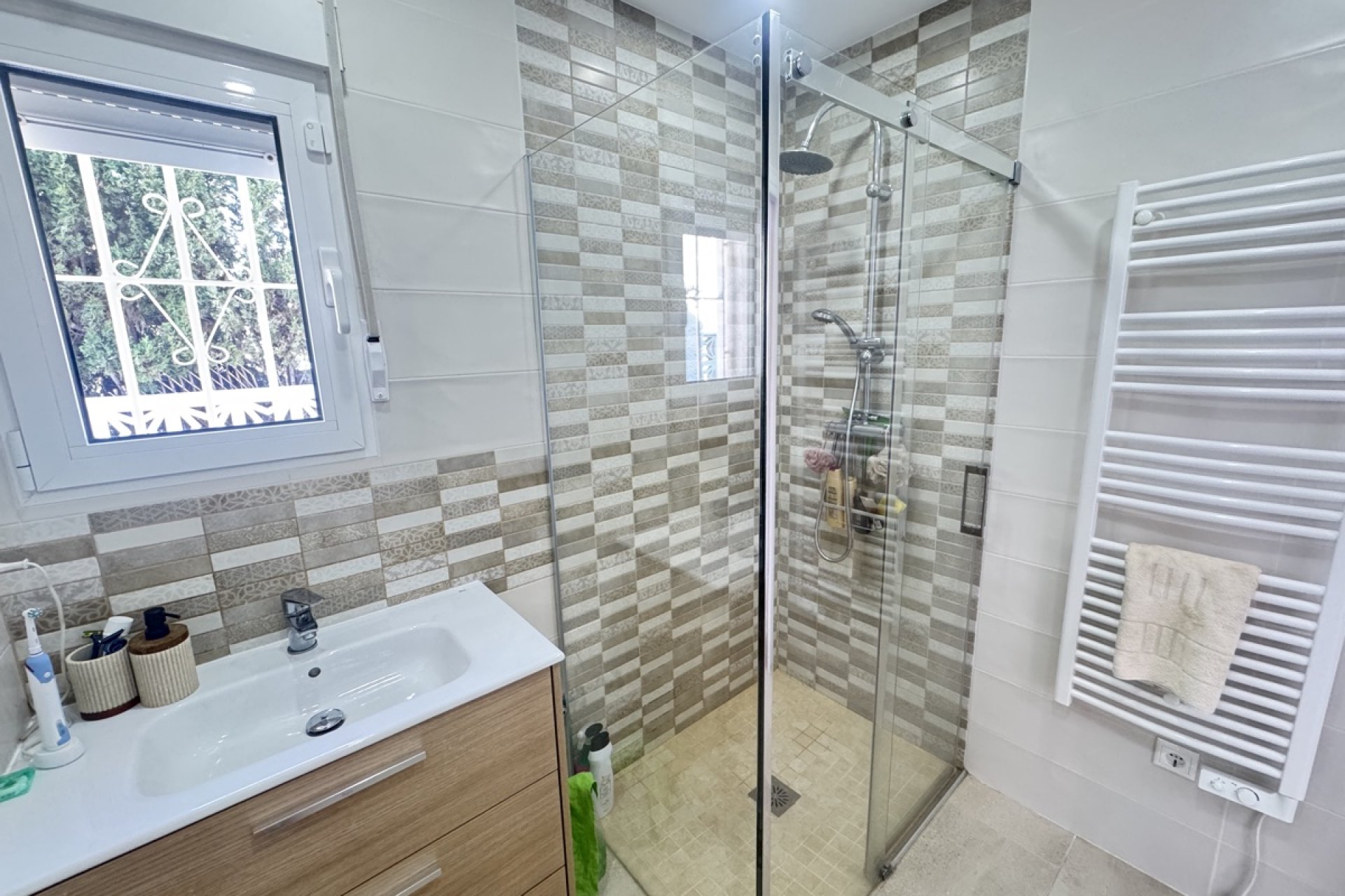 Resale - Villa - Orihuela Costa - Villamartin