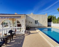 Resale - Villa - Orihuela Costa - Villamartin