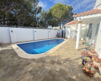 Resale - Villa - Orihuela Costa - Villamartin