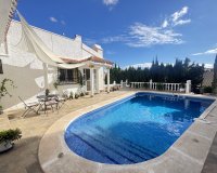 Resale - Villa - Orihuela Costa - Villamartin
