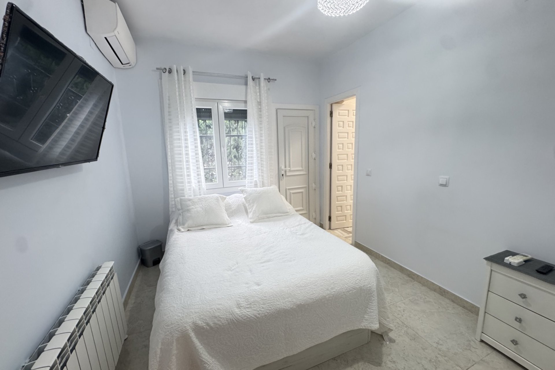 Resale - Villa - Orihuela Costa - Villamartin