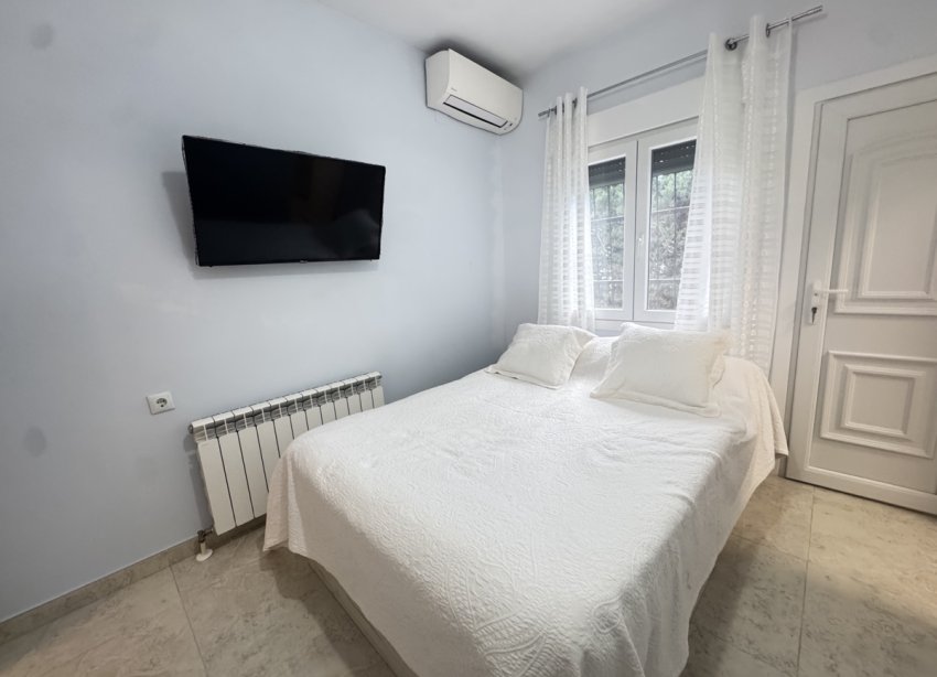 Resale - Villa - Orihuela Costa - Villamartin