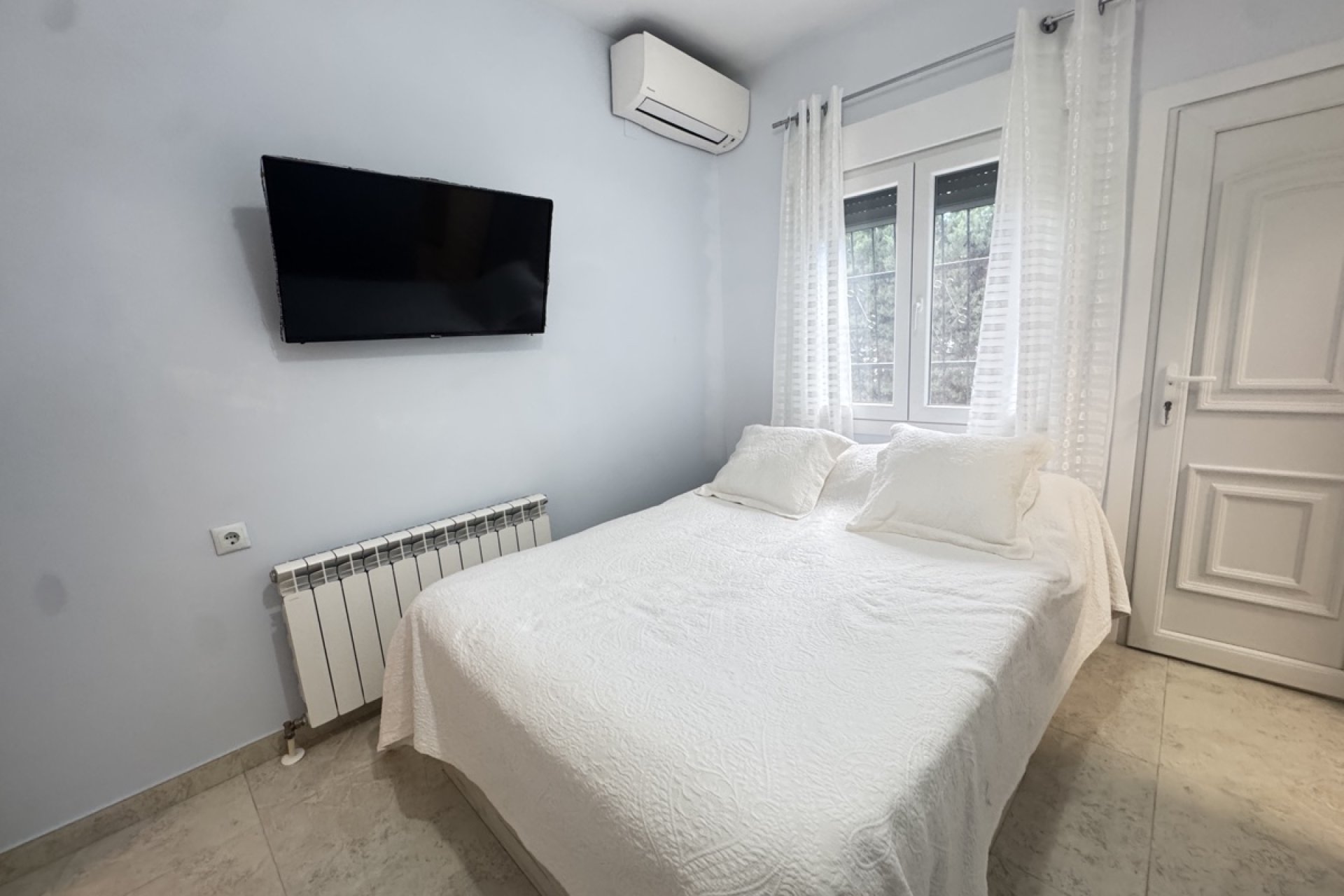 Resale - Villa - Orihuela Costa - Villamartin