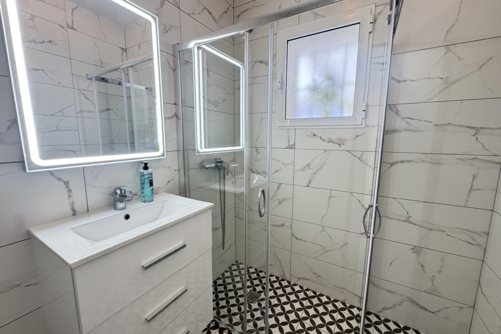 Resale - Villa - Orihuela Costa - Villamartin