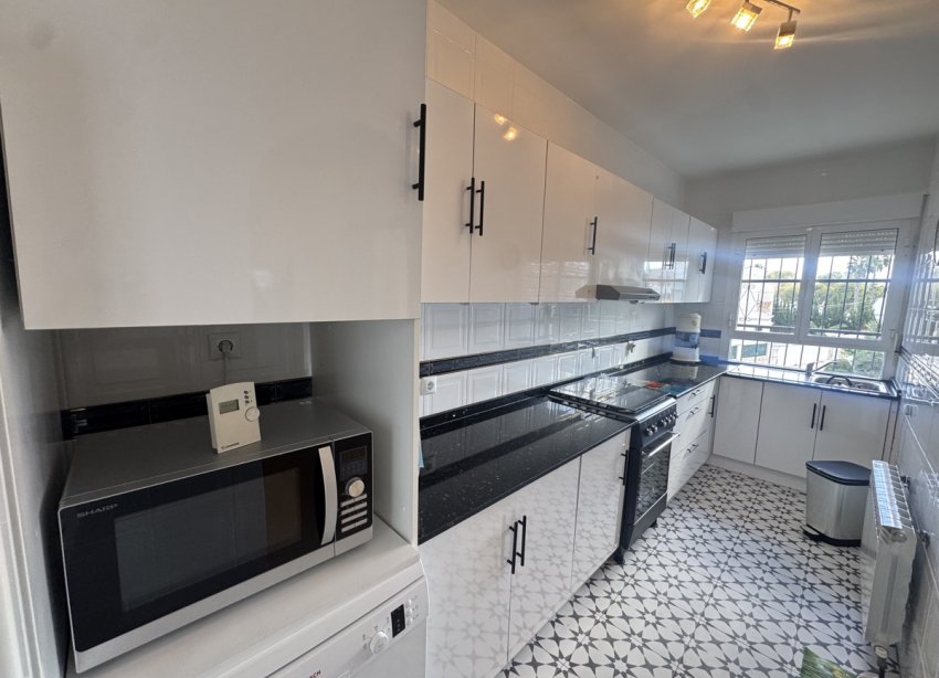 Resale - Villa - Orihuela Costa - Villamartin