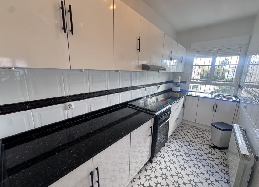 Resale - Villa - Orihuela Costa - Villamartin