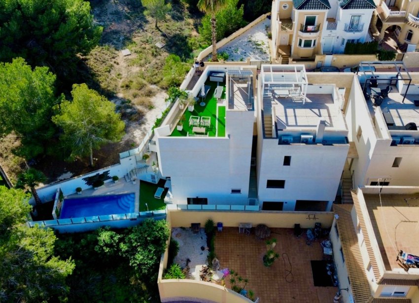 Resale - Villa - Orihuela Costa - Villamartín